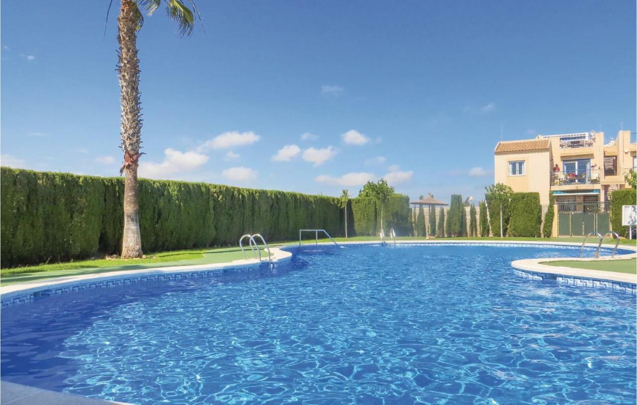 Amazing Apartment In Torrevieja With Kitchen ภายนอก รูปภาพ